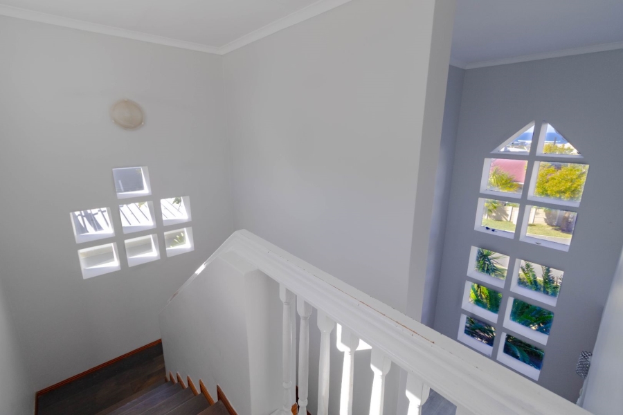 4 Bedroom Property for Sale in Onrus Western Cape